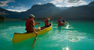 4-3496-emerald-lake-canoeing