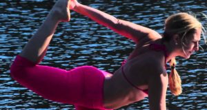 How-To-Do-SUP-Yoga-on-StandUp-PaddleBoard