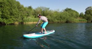 How-To-Stand-Up-Paddleboard-SUP-Reverse-Paddle-Turn-Cross-deck-turn