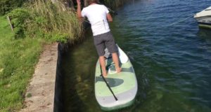 SIPABOARDS-mit-Jet-Motor-am-Wrthersee-Standup-Paddle-Board