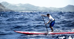 Americas-Cup-Winner-Jimmy-Spithill-races-the-Molokai-2-Oahu-Paddleboard-World-Championships