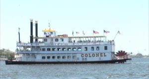 Attractions-Colonel-Paddlewheel-Boat-at-Moody-Gardens-on-Galveston-Island-Texas