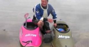 Canoe-Kayak-UK-TV-Mega-Nutron-Surf-Kayak-Test