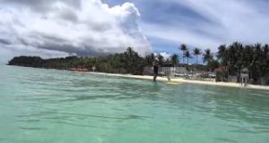 Funny-Video-Board-Paddling-BoracayThe-Philippines.