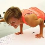 How-To-Do-Hurdlers-Pose-To-Chin-Stand-on-a-Paddleboard-by-San-Diego-Paddle-Yoga