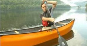 How-to-Steer-and-Paddle-a-Canoe-How-to-do-a-Cross-Draw-Stroke-in-Canoeing
