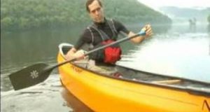 How-to-Steer-and-Paddle-a-Canoe-How-to-do-a-J-Leaning-Stroke-in-Canoeing