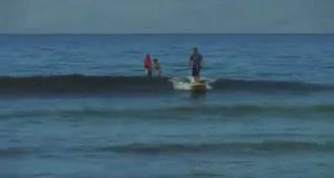 SUP-instruction-with-Dave-Kalama-Lesson-10-Catching-A-Wave-InflatableSUP.eu_