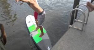 SUPMOUNT-How-to-get-on-a-stand-up-paddleboard
