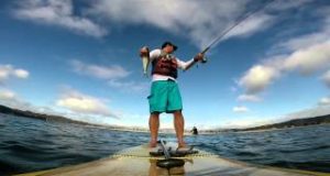 Whitiangler-Stand-Up-Paddleboard-Fishing-for-Kahawai